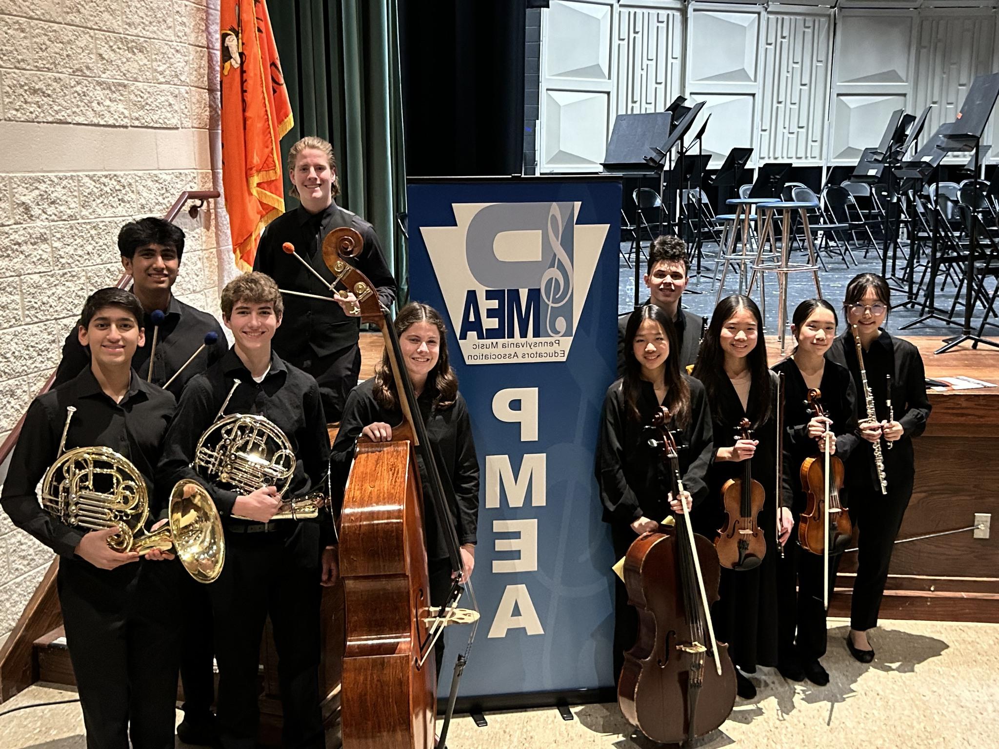 在PMEA第11区管弦音乐节取得成功